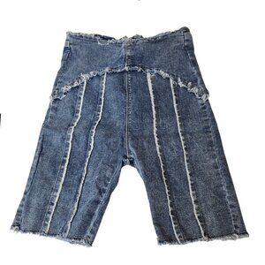 MISS8 (Mi558) Los Angeles High Waisted Denim Shorts Raw Hem Distressed Size M